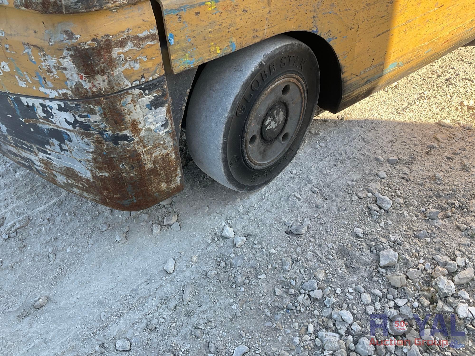 2001 Caterpillar GC18K 3,000LB Cushion Tire Forklift