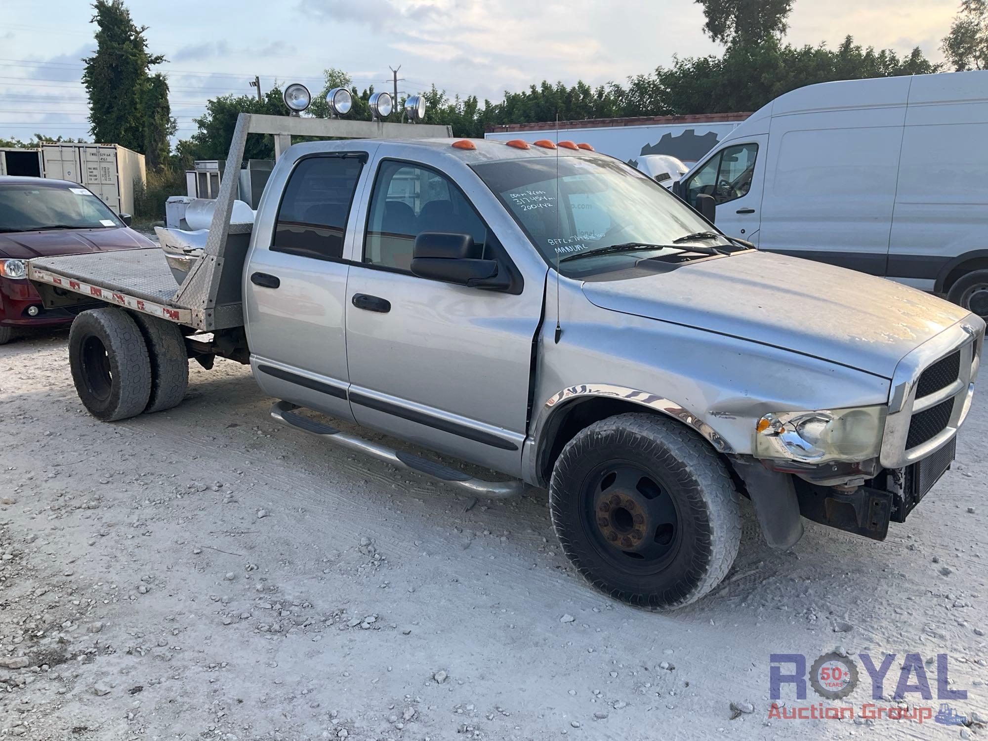 2004 Dodge Ram 8ft Extended Cab Flatbed Truck