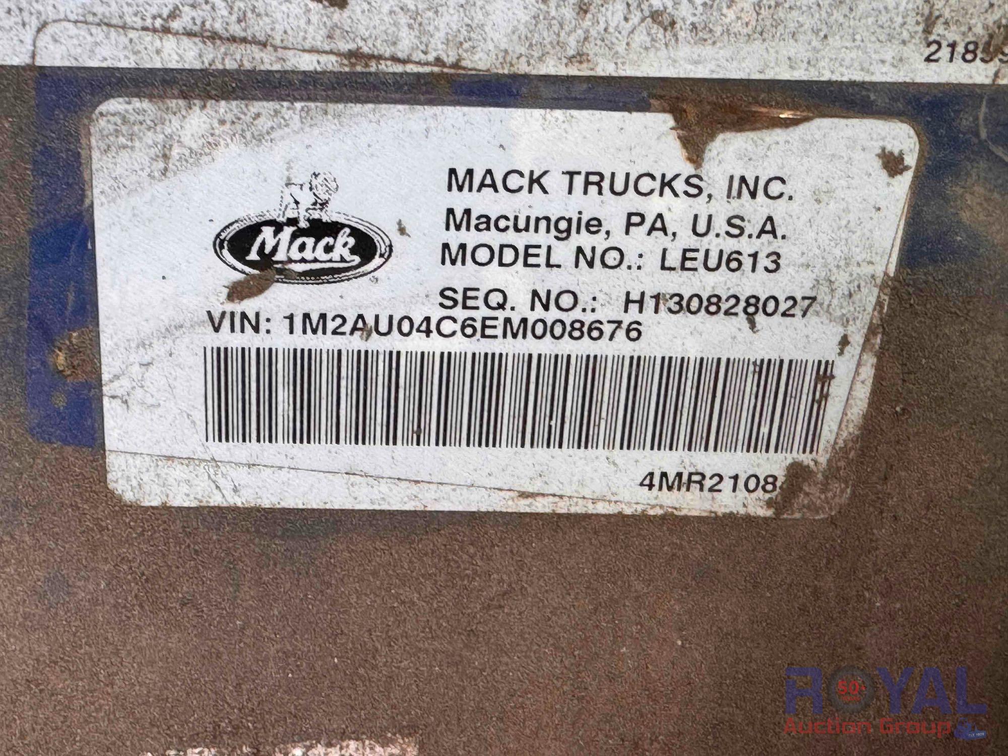 2014 Mack LEU613 E-Z Pack FL0080J40SE Front End Loader Garbage Truck
