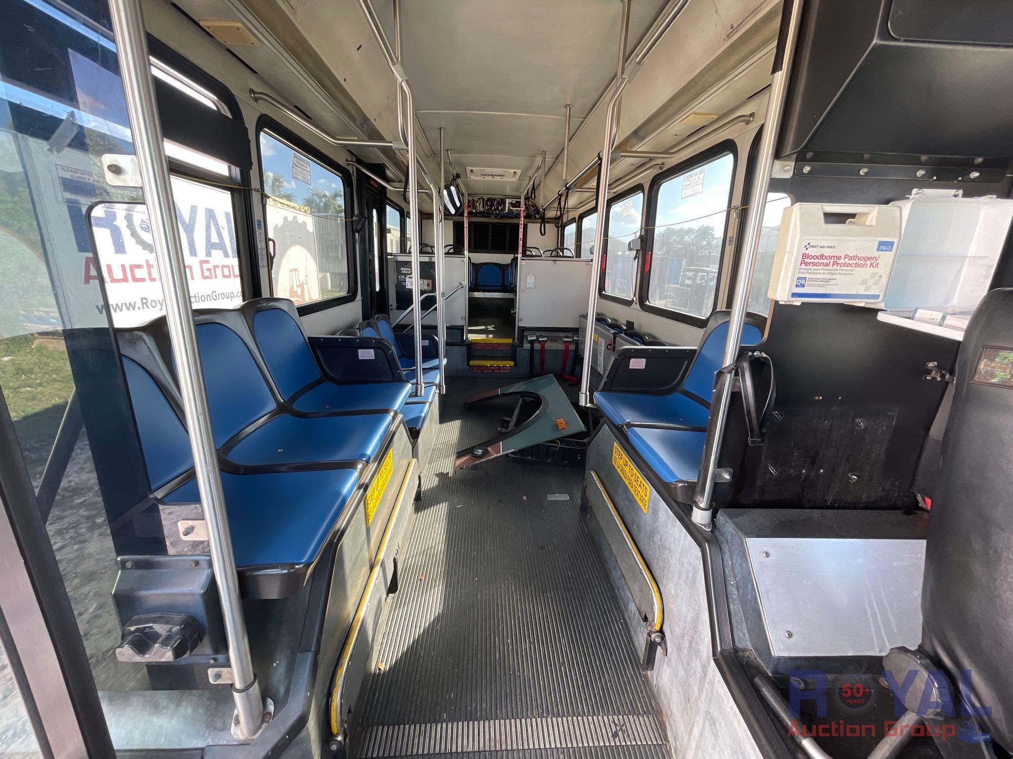 2007 Gillig G27E102N2 Low Floor Passenger Bus