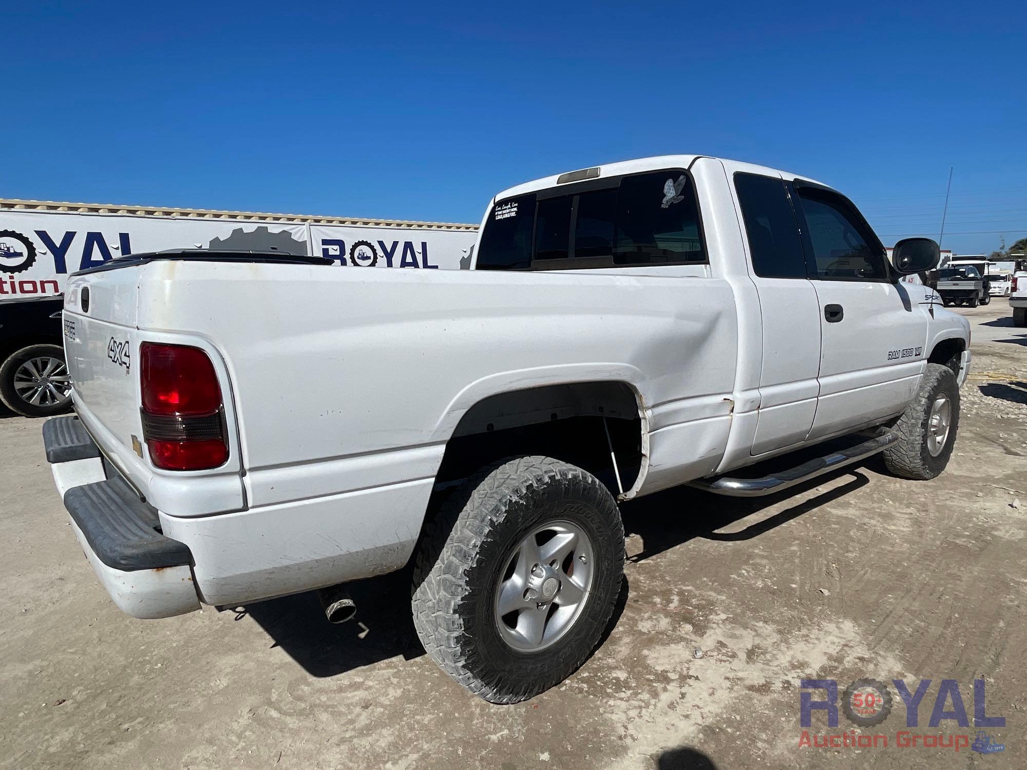 2000 Dodge Ram 1500 4x4 Exended Cab Pickup Truck