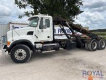 2005 Mack CV713 Rolloff Truck