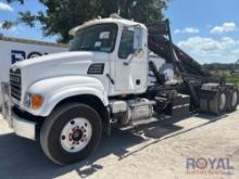 2007 Mack CV713