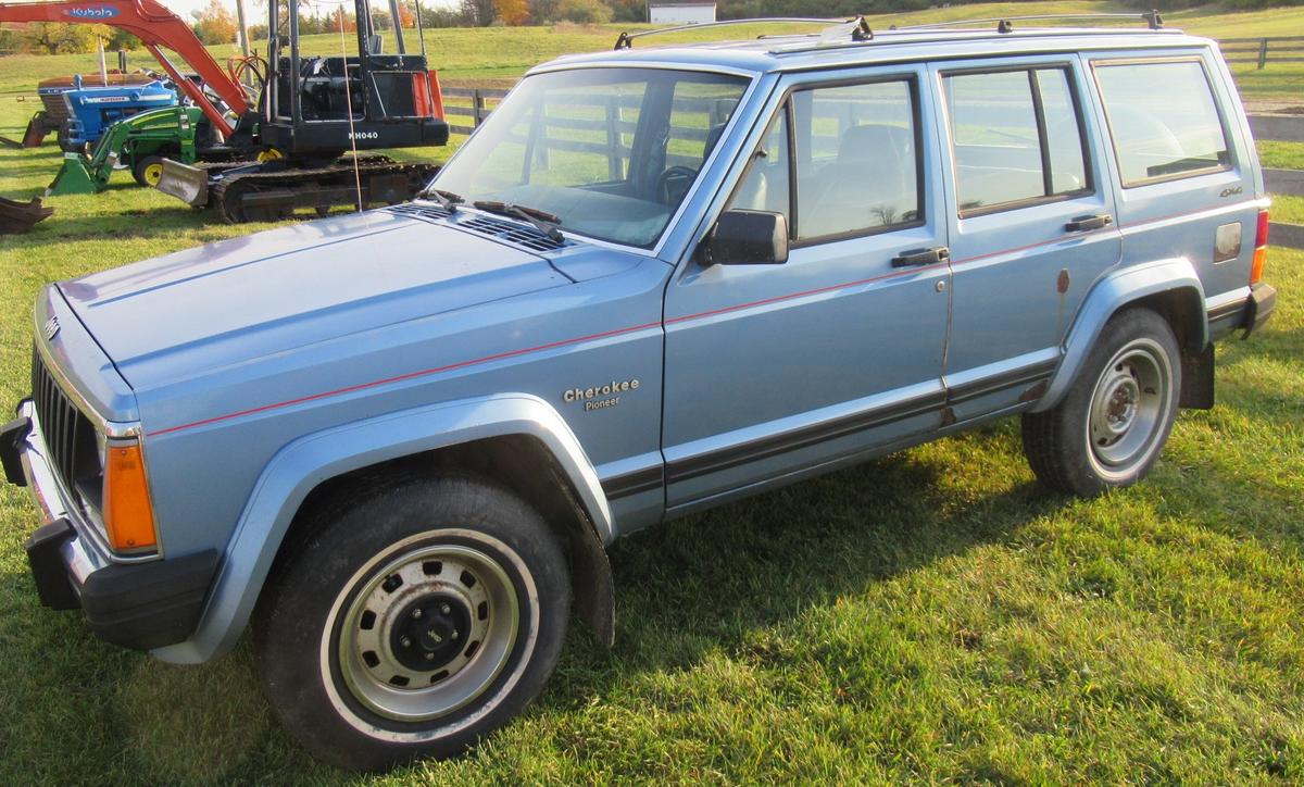 1985 Jeep Cherokee Pioneer Diesel 4x4 Auto Trans with 137K Miles. Vin#IJCBC7825FT172562.