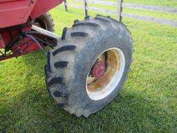 White 8900 Harvest Boss Combine with 2 Heads, White Kwik-Cut & 706N Corn head.