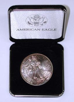 2001 UNCIRCULATED SILVER EAGLE - IN BOX - TONED