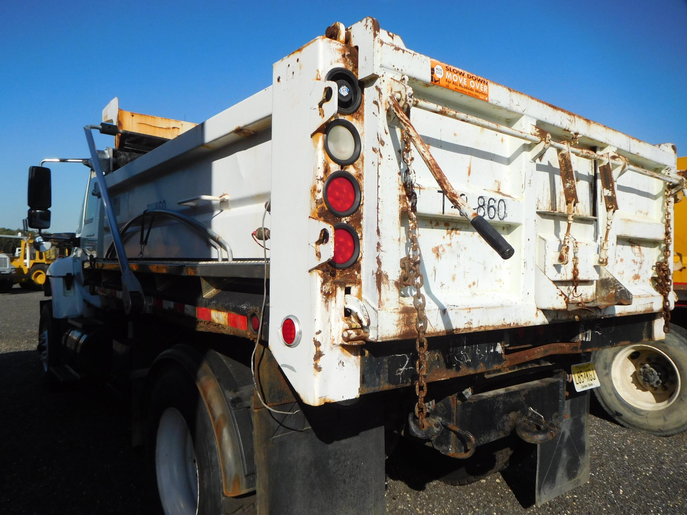 2004 international 7400 dump