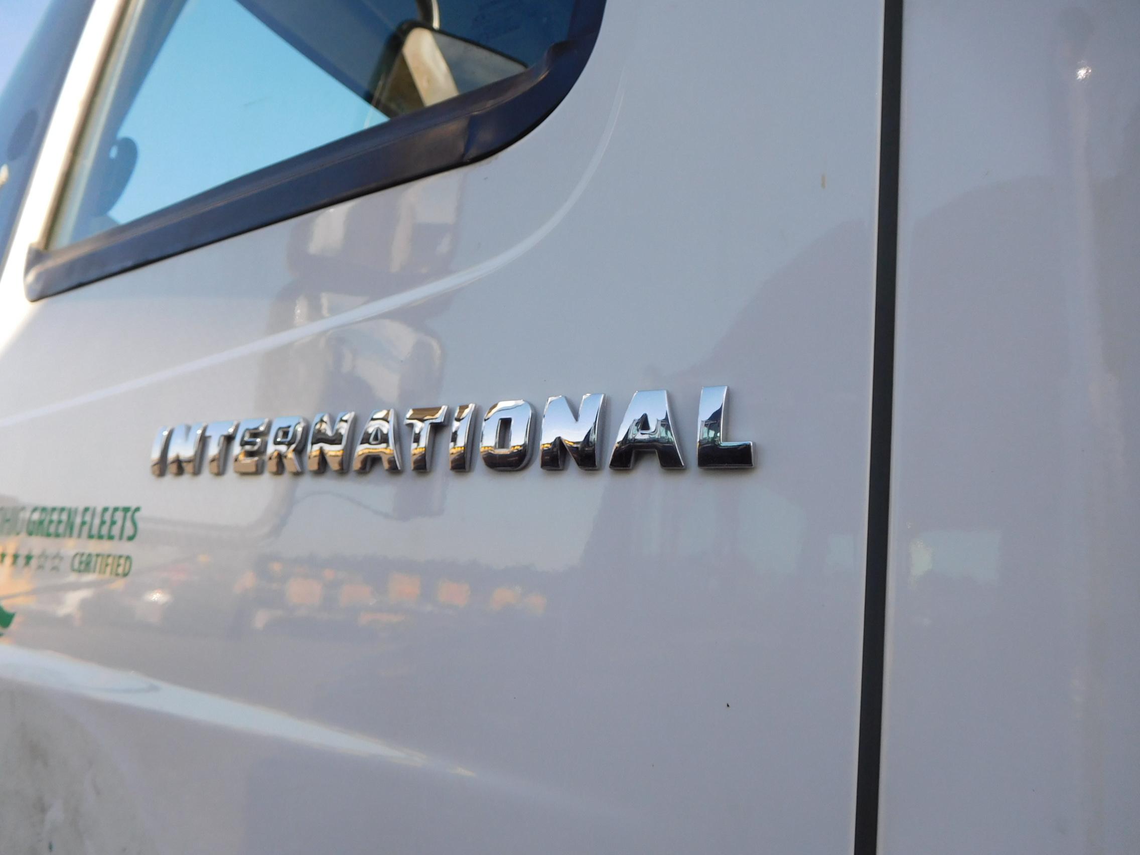 2004 international 7400 dump