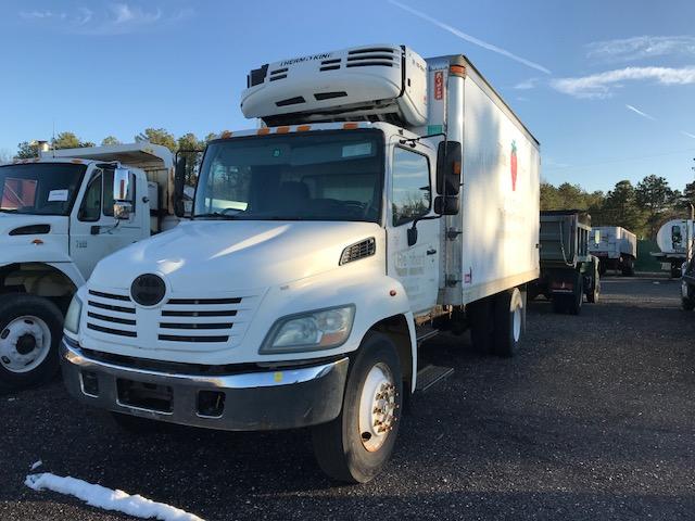 2006 Hino box truck