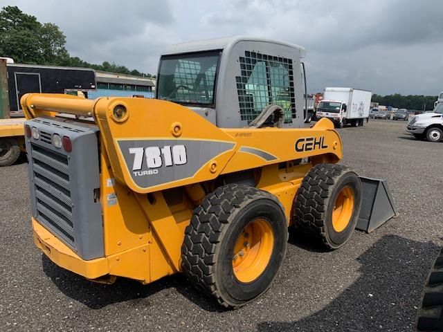 Gehl 7810 skid steer