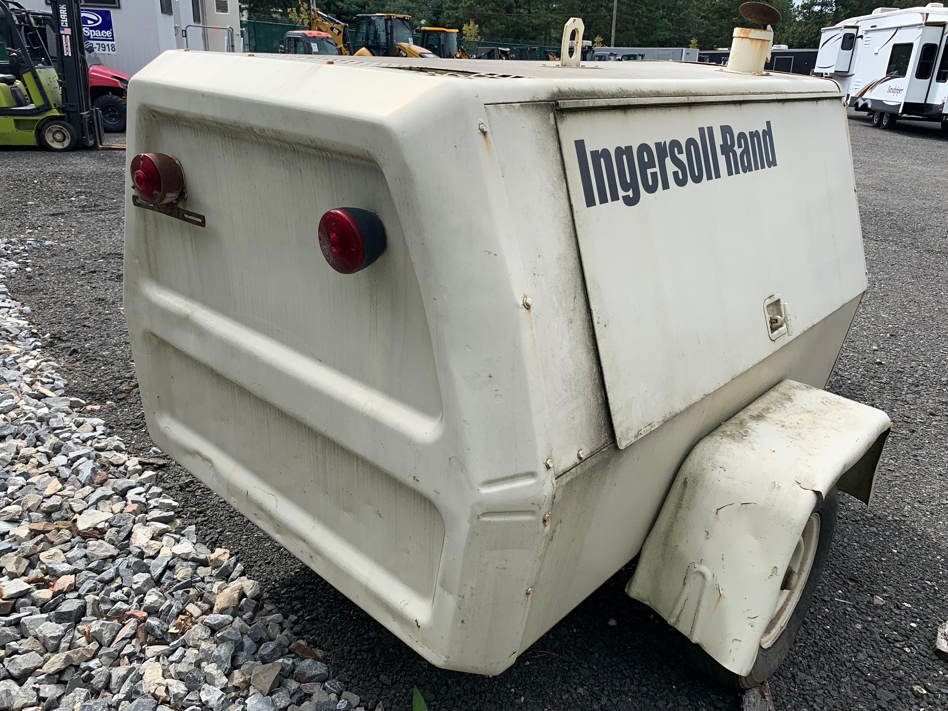 Ingersoll Rand tow behind compressor