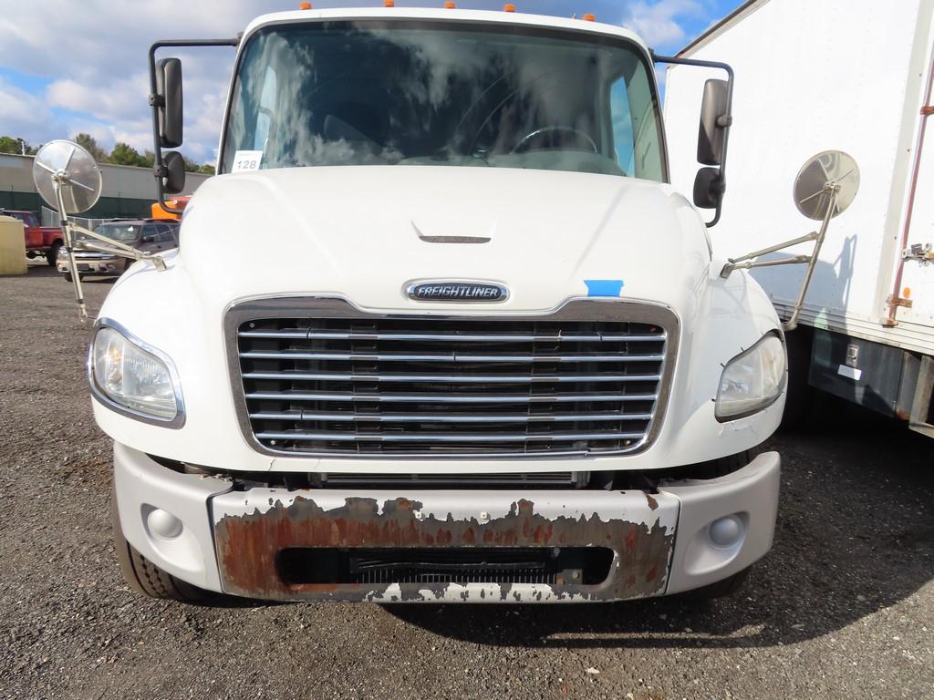 2013 FREIGHTLINER M2