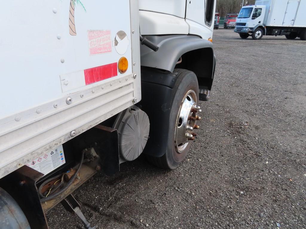 2000 GMC T6500 Box truck