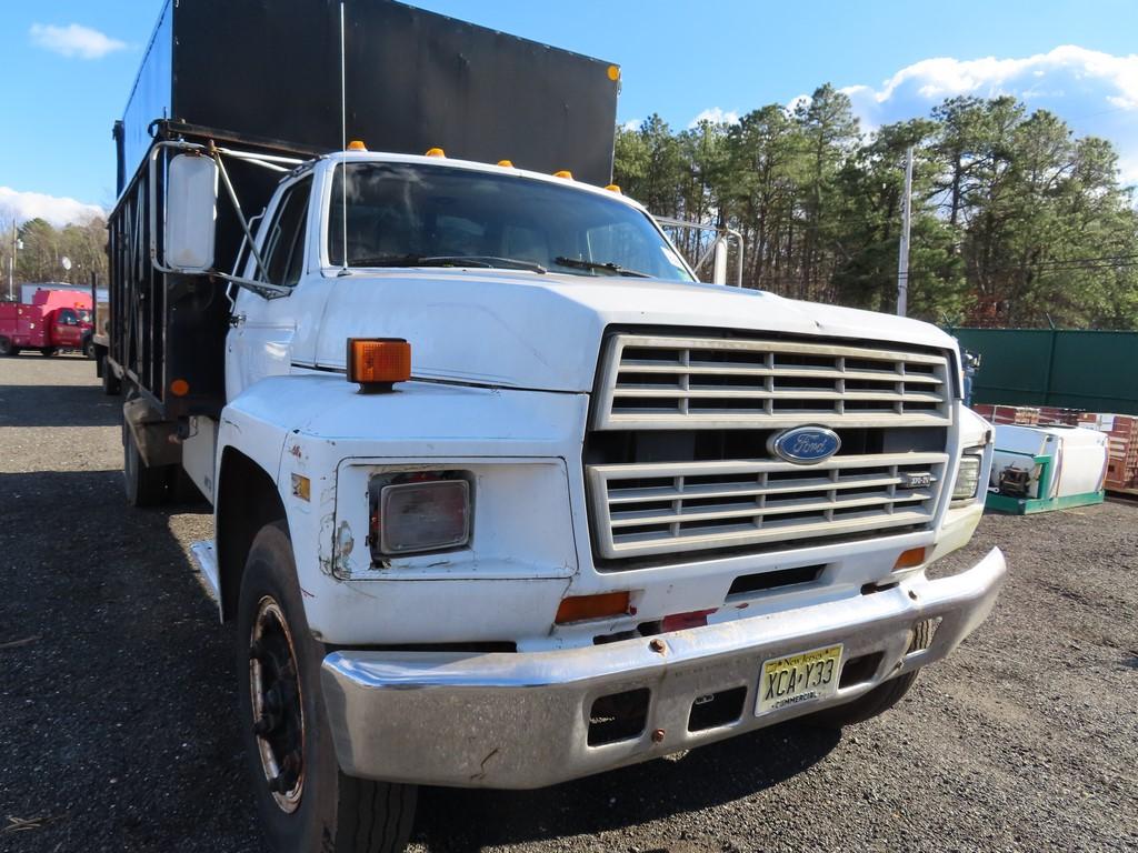 1988 Ford F-600 Tree Truck