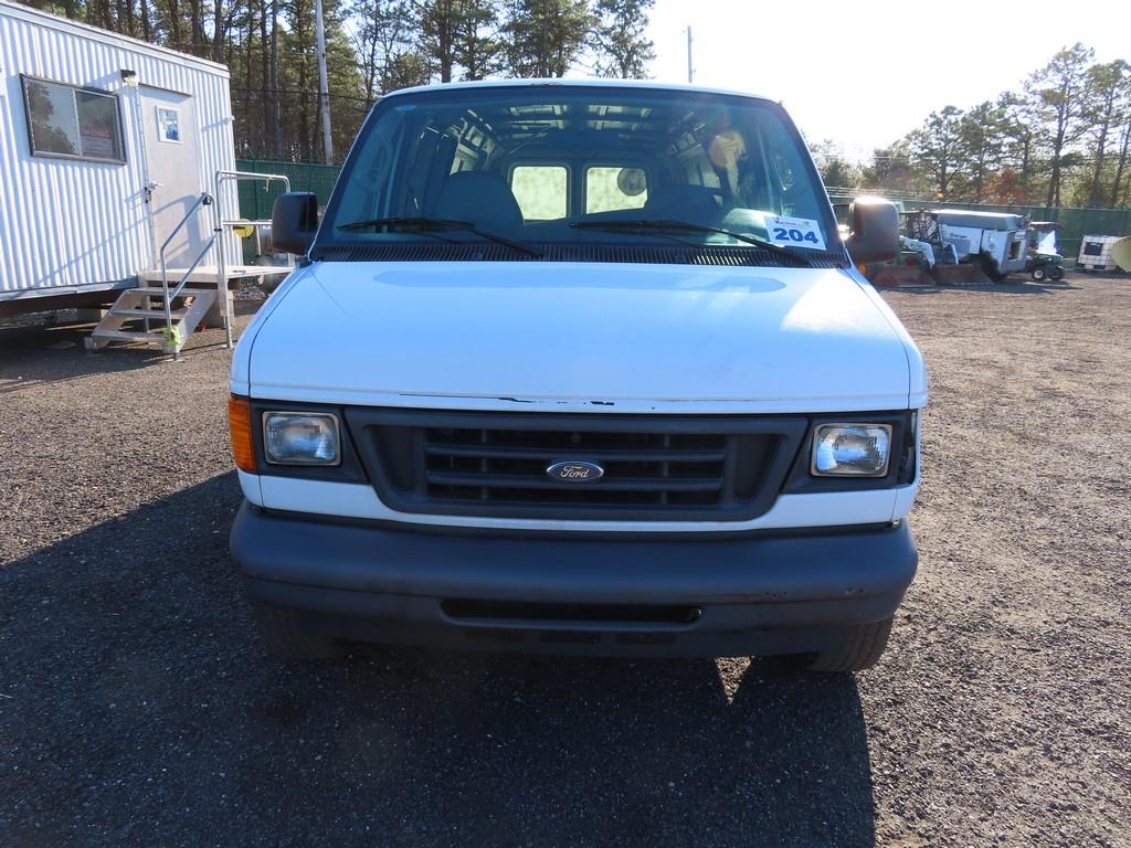 2006 Ford E-350