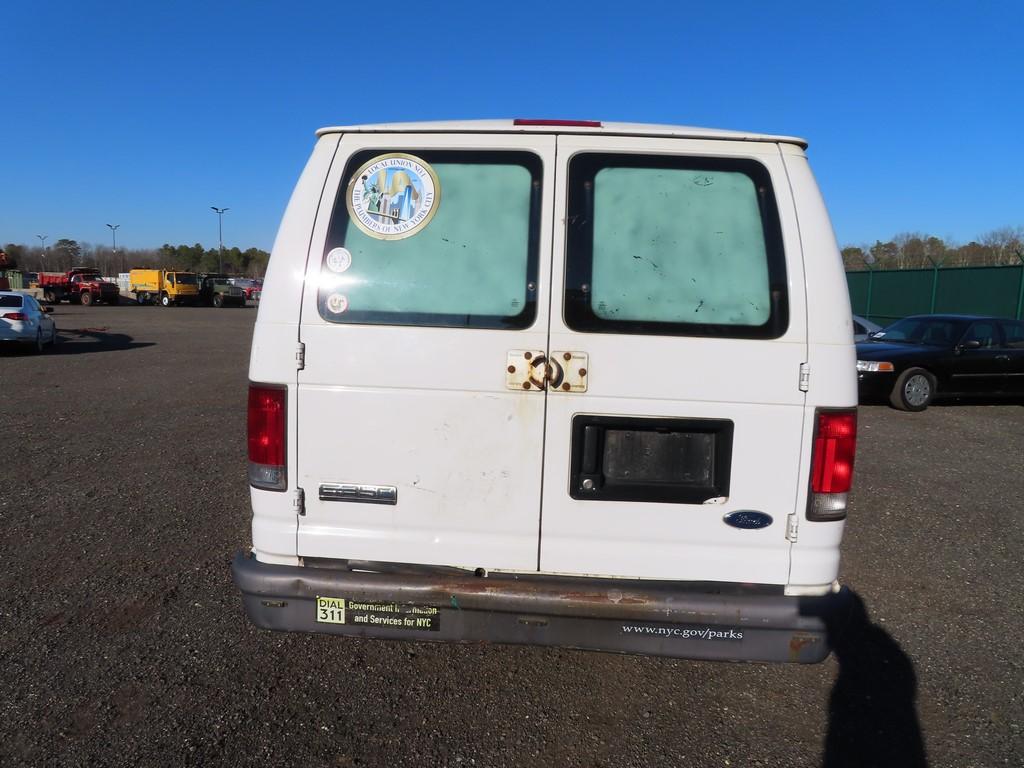 2006 Ford E-350