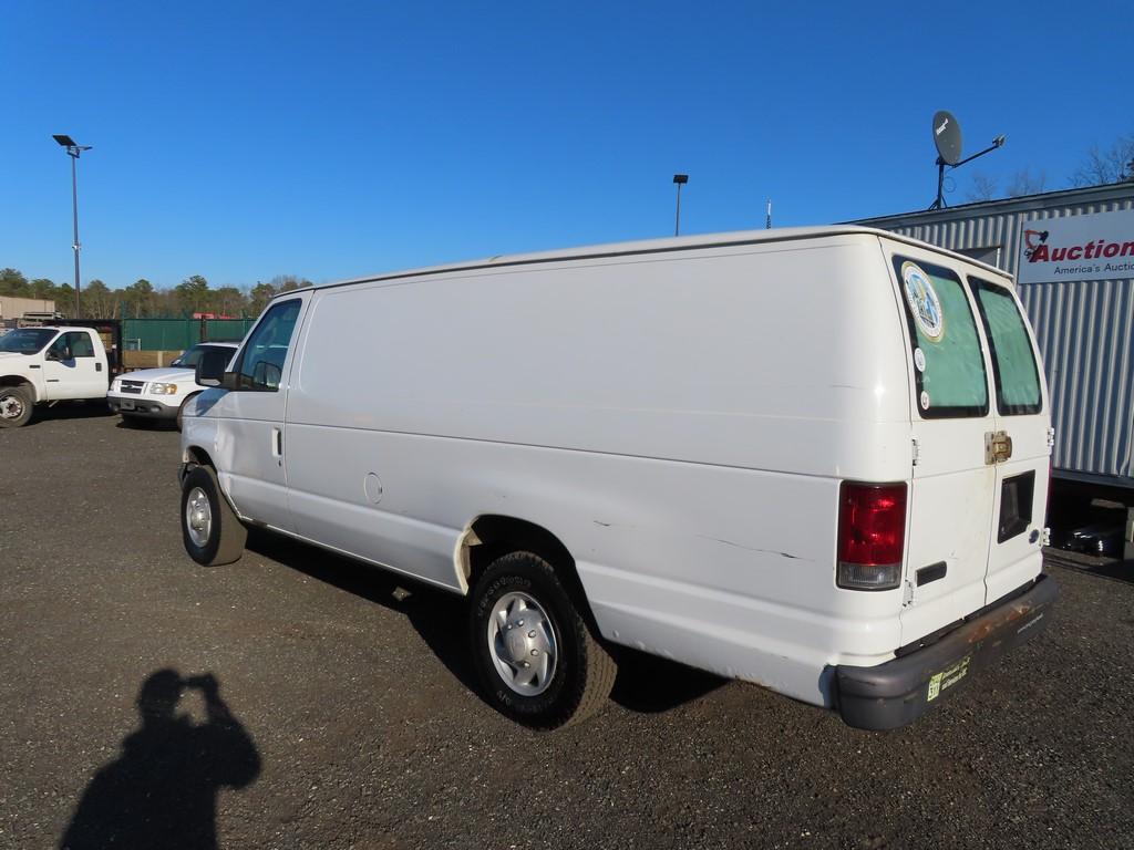 2006 Ford E-350