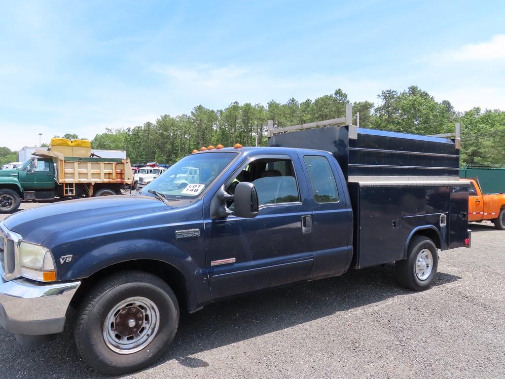 2002 Ford F-350 Utility Truck