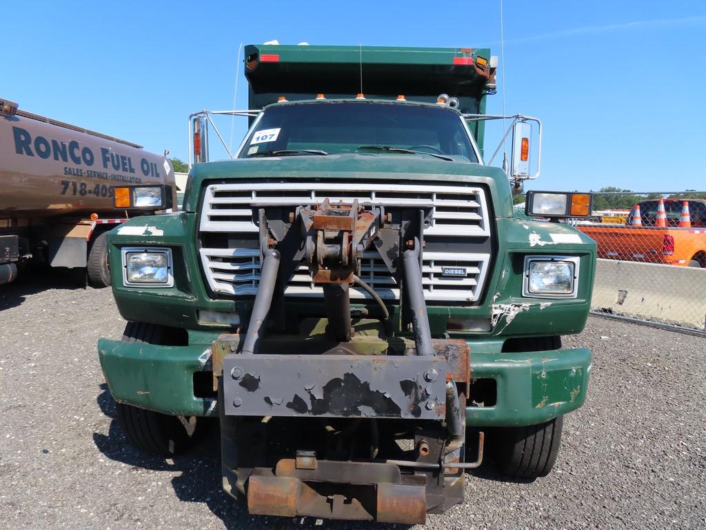 1993 Ford F800 Single Axle Dump