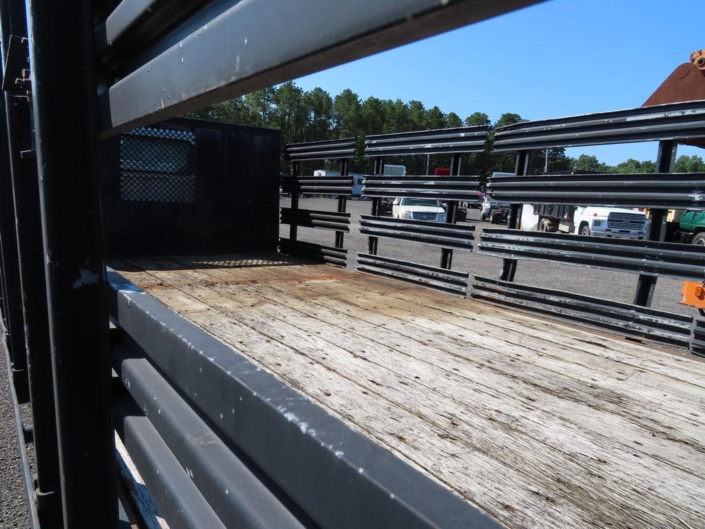 2013 Isuzu NQR Rack Truck w/ Lift Gate