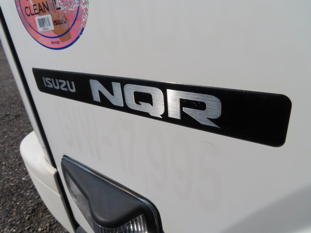 2013 Isuzu NQR Rack Truck w/ Lift Gate