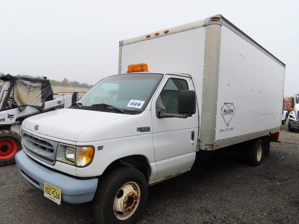 1999 Ford E-350 Box Truck