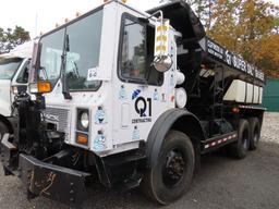 2003 Mack Salt Truck