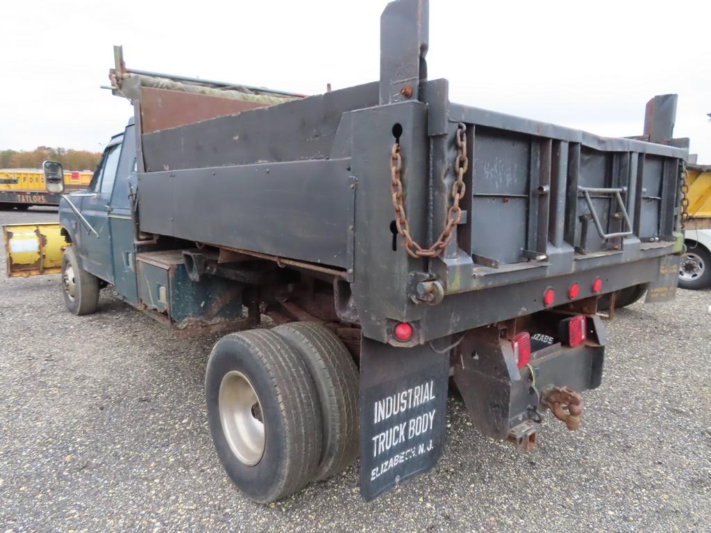 1995 Ford F-350 Mason Dump w/ Plow