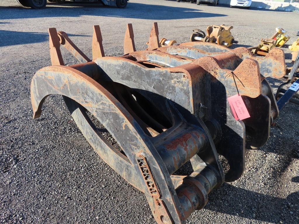 Caterpillar 322BL Brush Rake