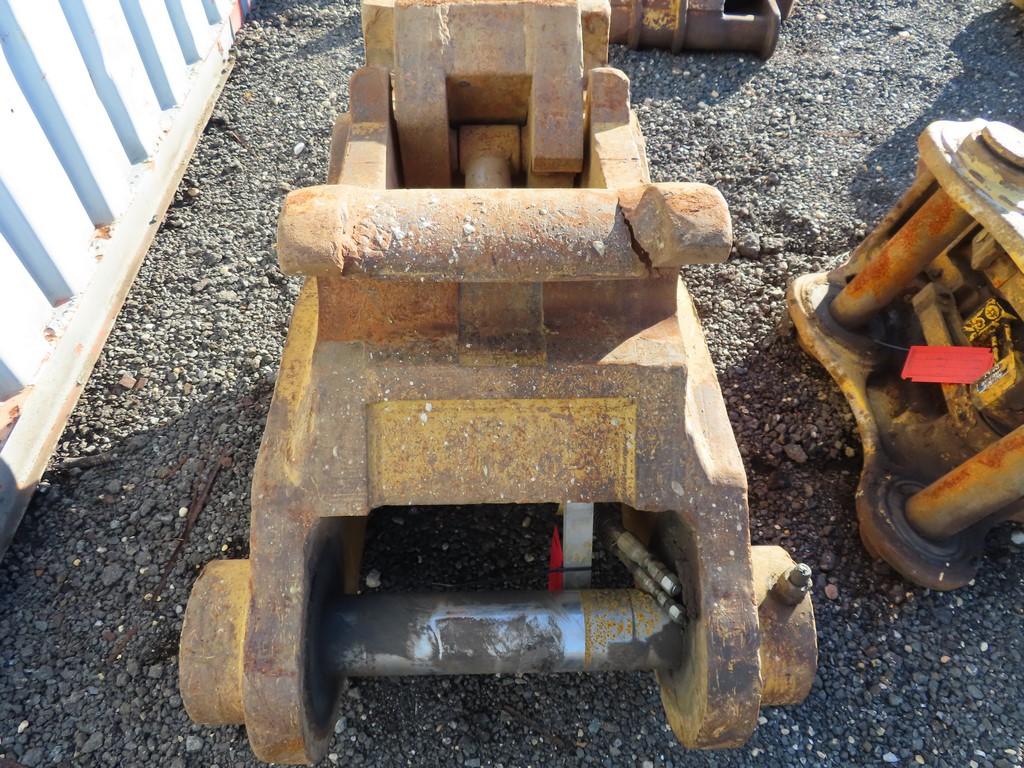 Caterpillar 345BL Coupler