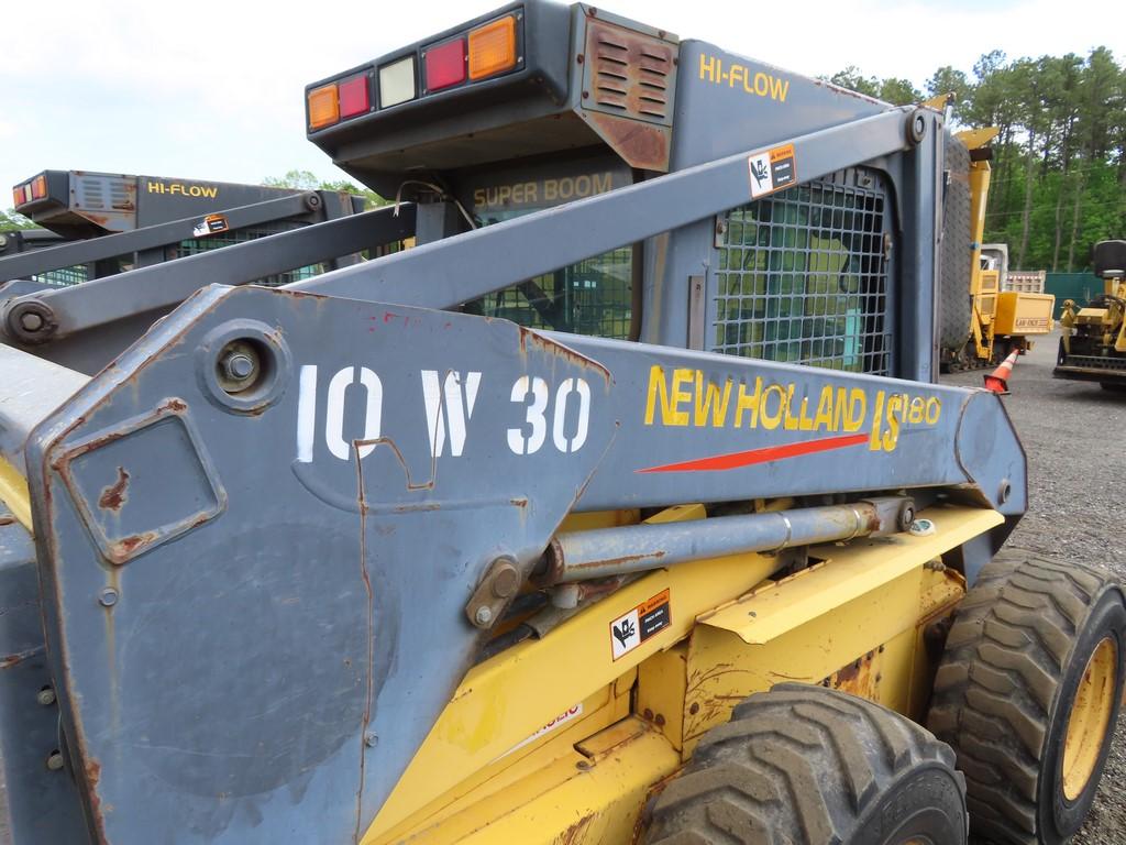 New Holland LS180 Skid Steer