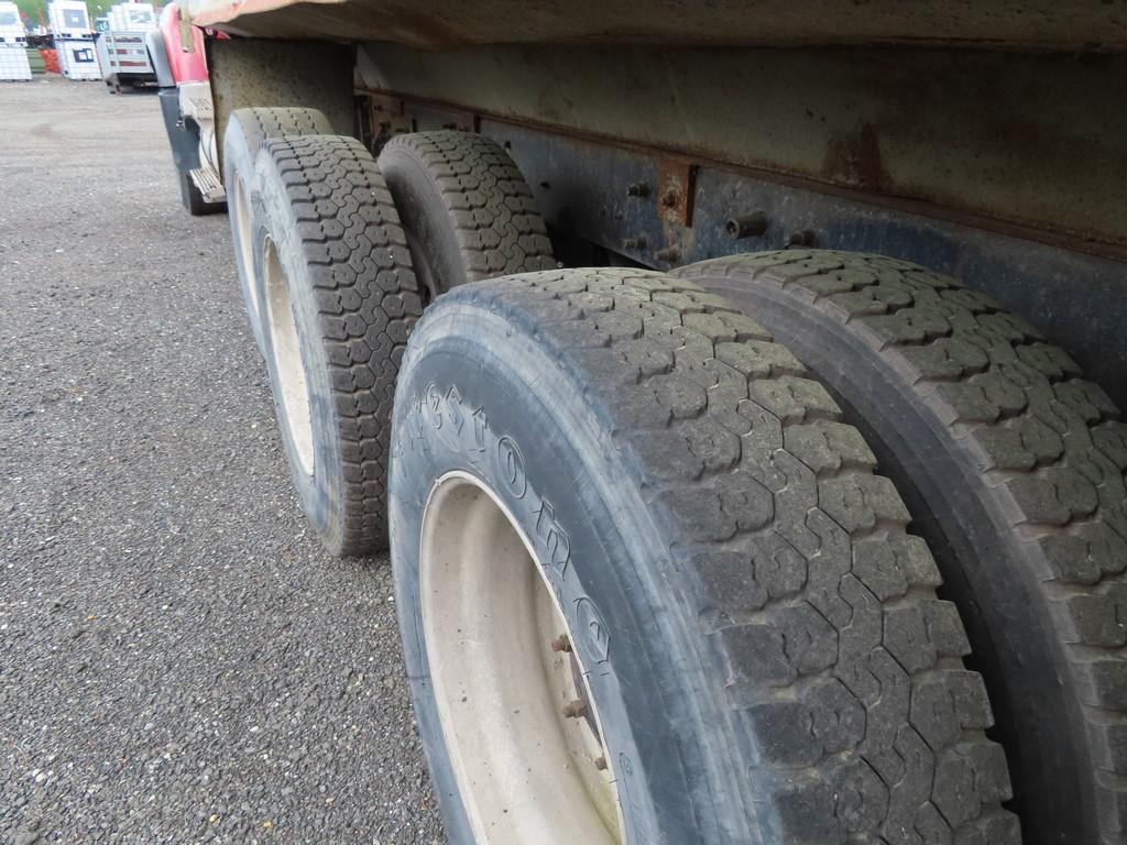 2004 Mack Granite Tri Axle Dump