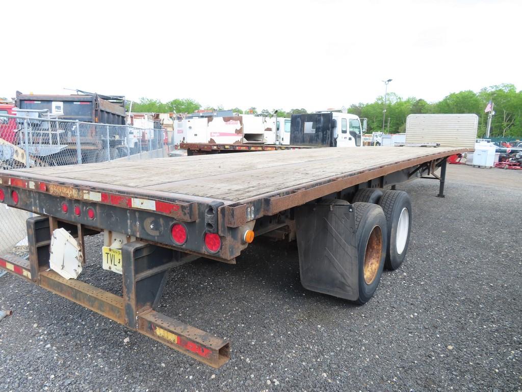 2009 Utility FS2 48’ Flat Deck Trailer