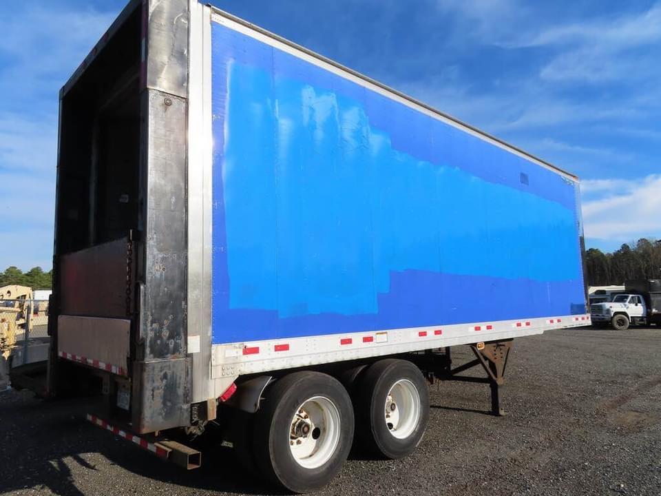 2006 28’ Great Dane Straight Trailer w/ Liftgate