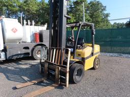 Yale GDP090 Forklift 8,800LB