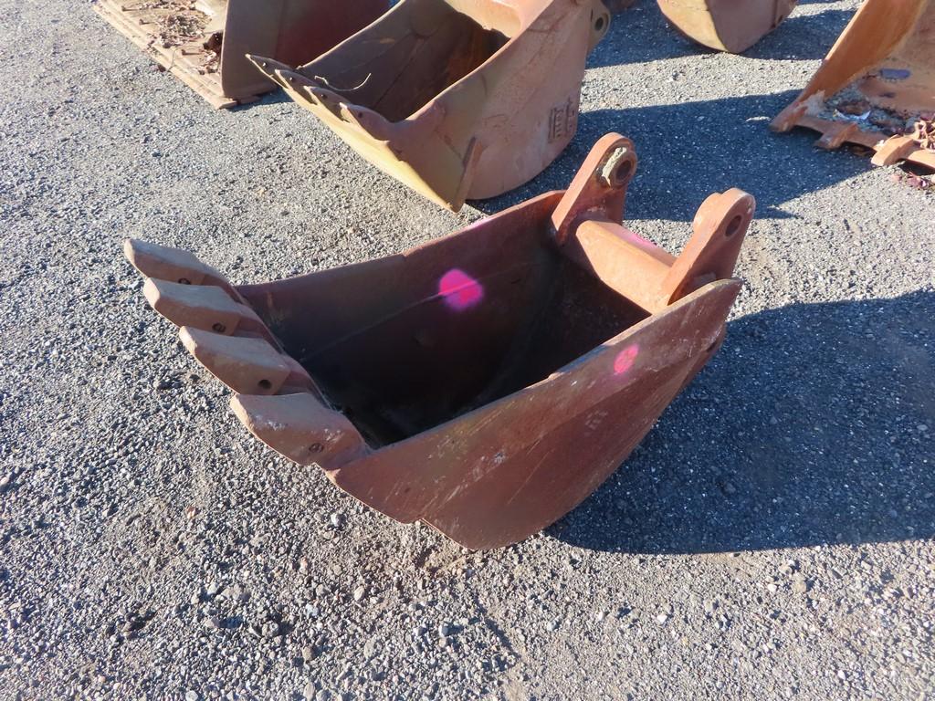 18” Excavator Bucket