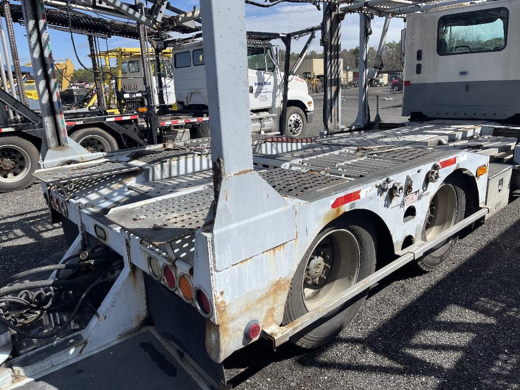 (NO RESERVE) 2005 Freightliner Car Hauler (9 Car)