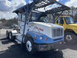 (NO RESERVE) 2000 Freightliner FL112 Tandem Day Cab