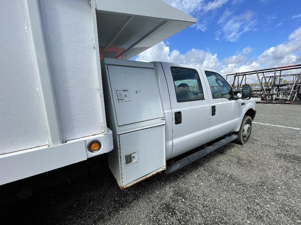 2004 Ford F-550 Crew Cab Dump Diesel 4x4