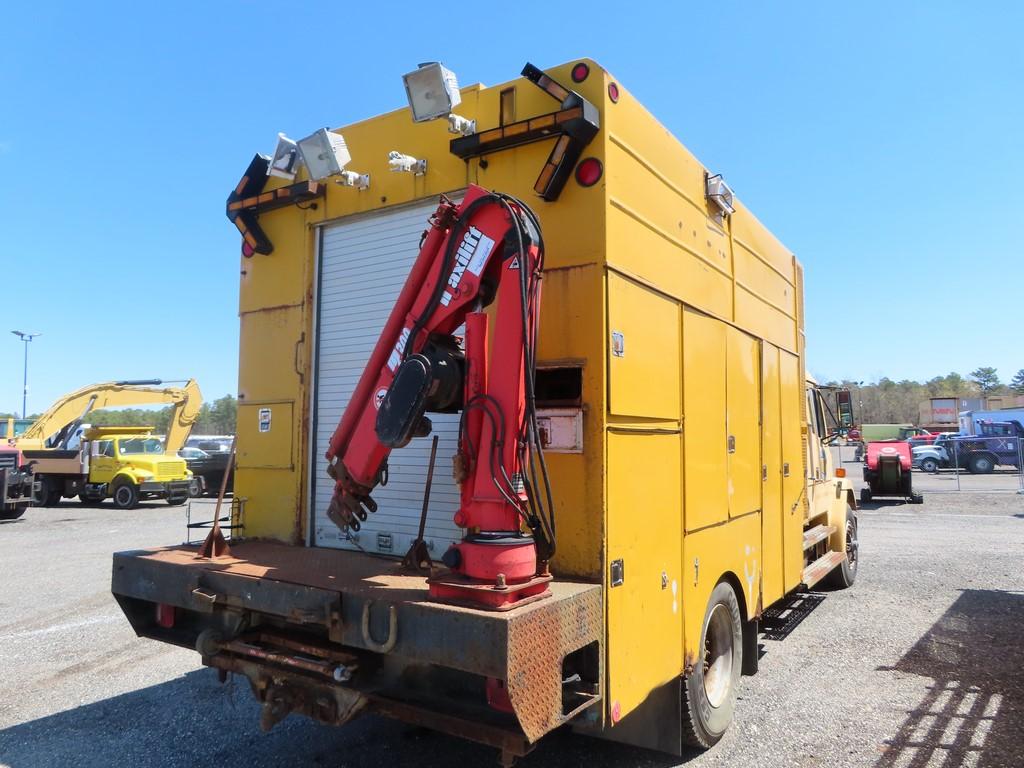 2001 Freightliner FL80 Crew Cab Service Truck