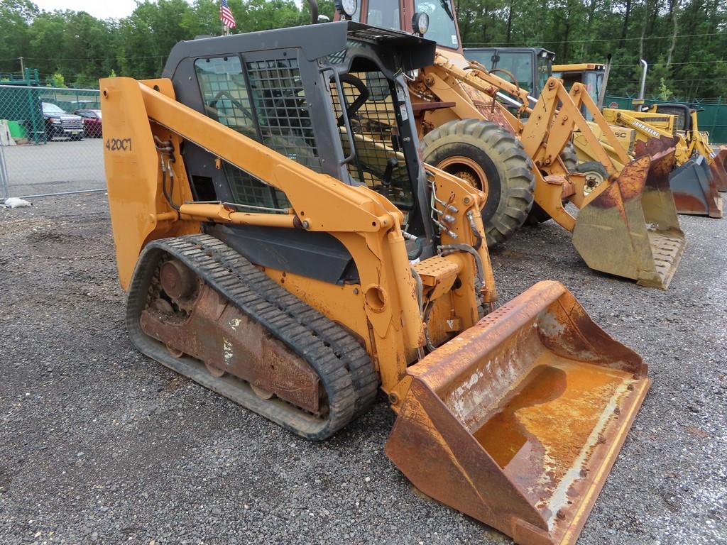 Case 420CT Track Skid Steer