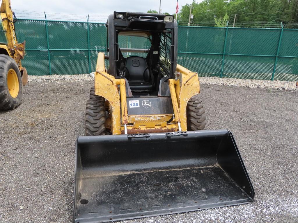 John Deere 317 Skid Steer