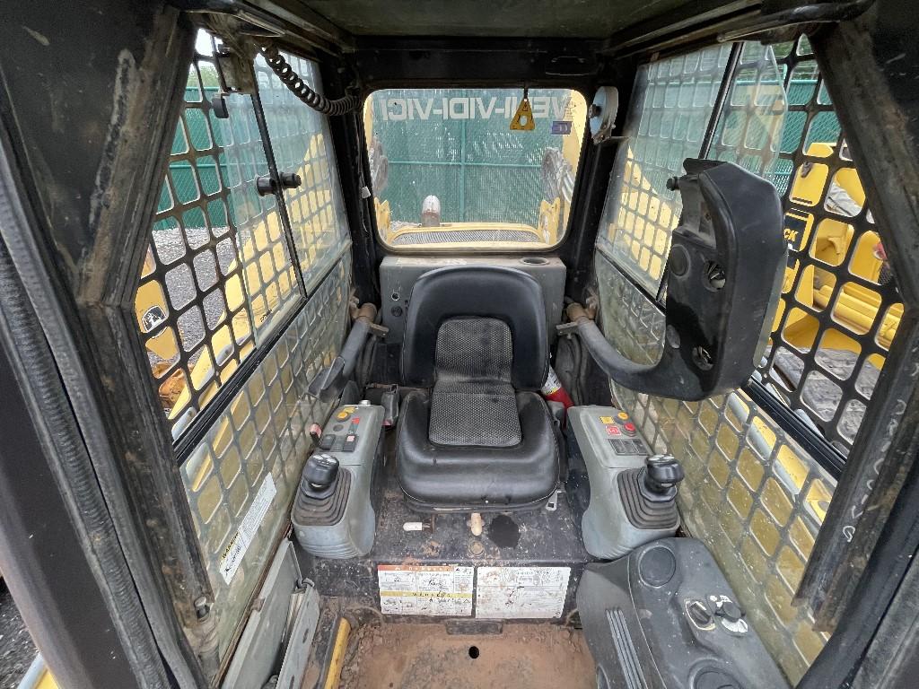 Komatsu CK35-1 Track Skid Steer EROPS