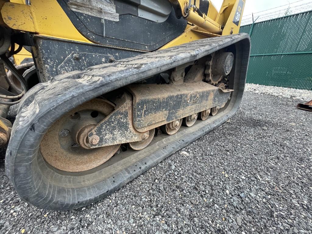 Komatsu CK30-1 Track Skid Steer EROPS