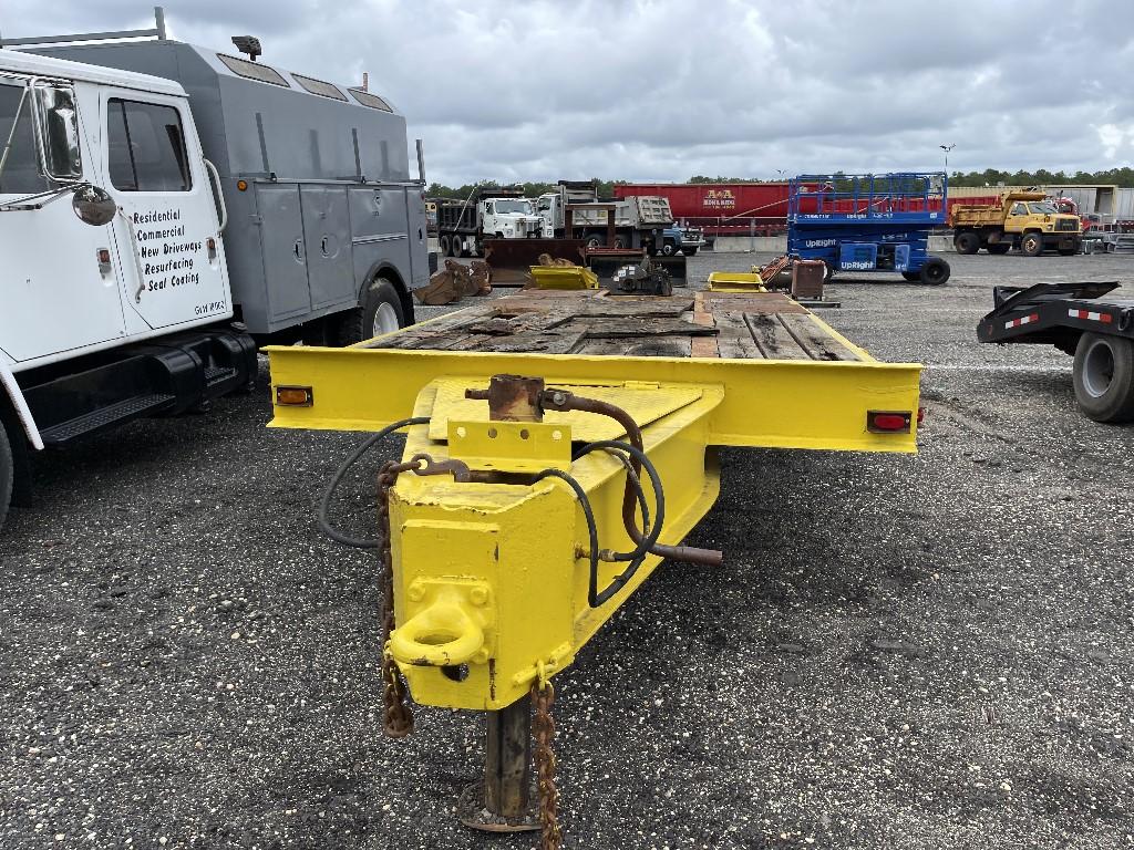 Tandem Equipment Tag Trailer 22’