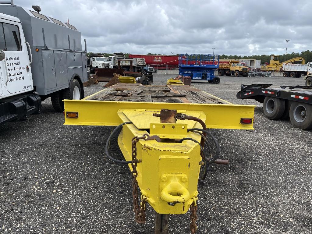 Tandem Equipment Tag Trailer 22’