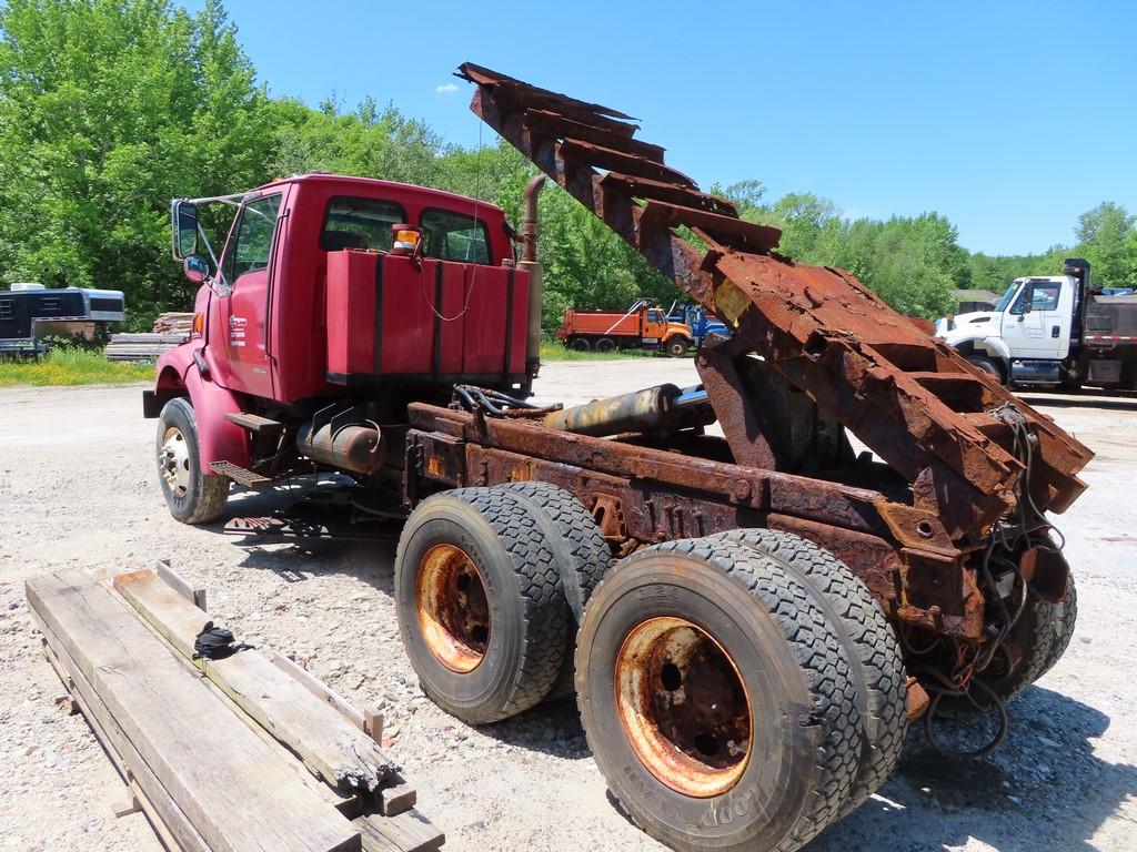 1999 Sterling Tandem Cab & Chassis w/ Underbody Scraper