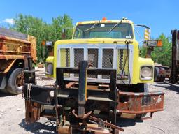 1999 International 2654 4x2 Cab and Chassis