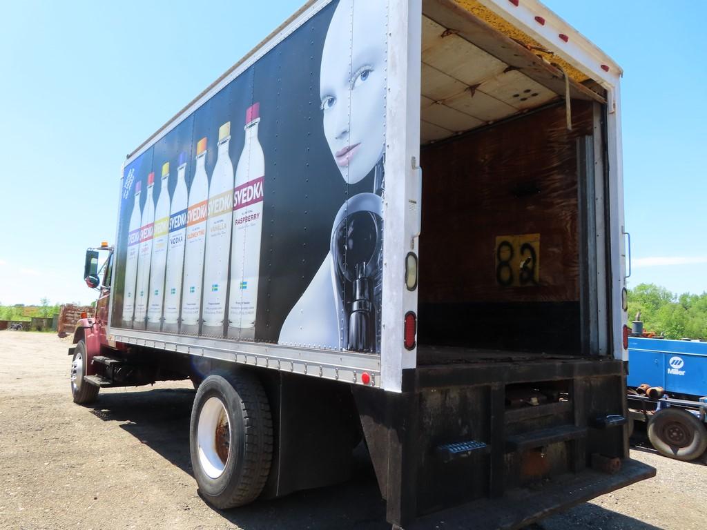 2003 Freightliner FL70 16’ Box Truck