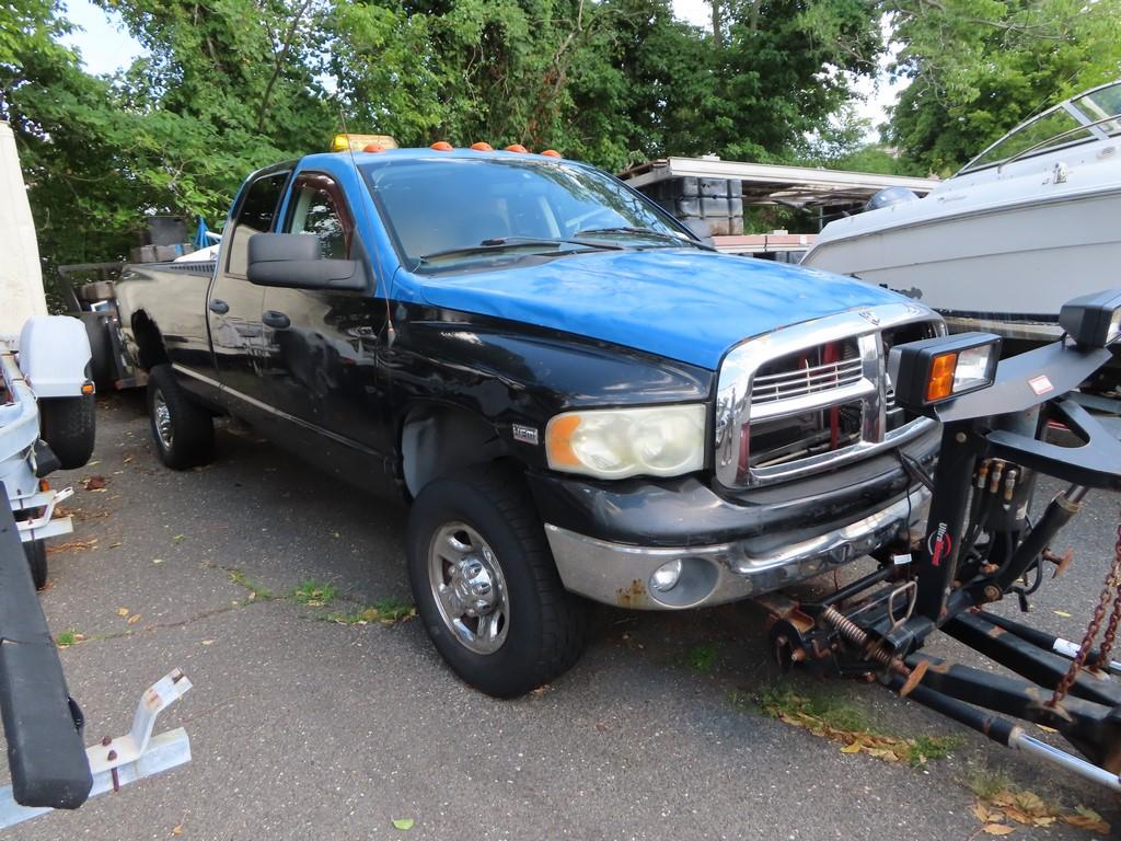 2003 Dodge Ram 2500 4x4 W/ Plow